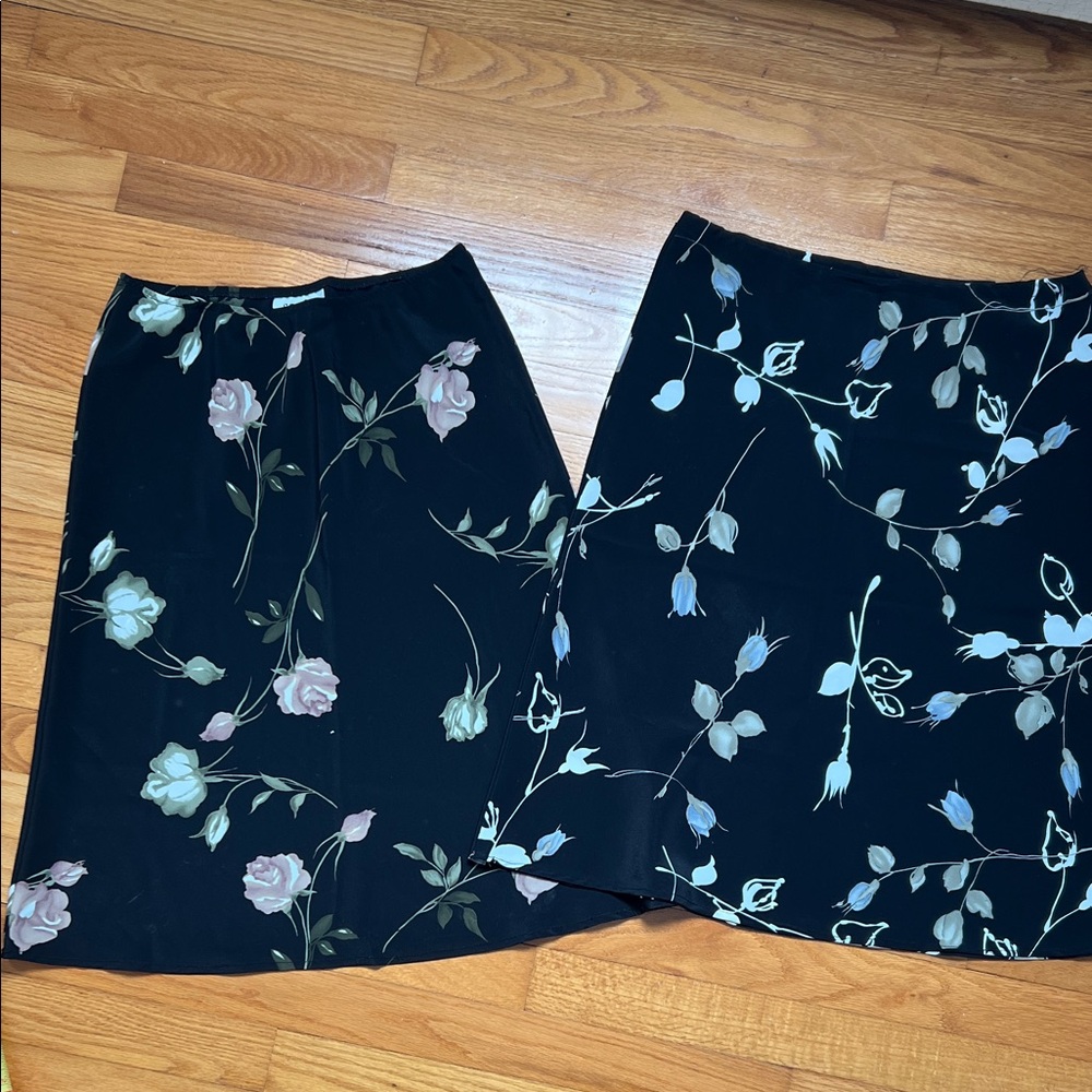 Lots of 2 Black Floral Midi Skirt - Women's Floral Print